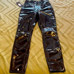 Rag&Bone Super HR Ankle Skinny Vinyl; Size:26
Color: Black